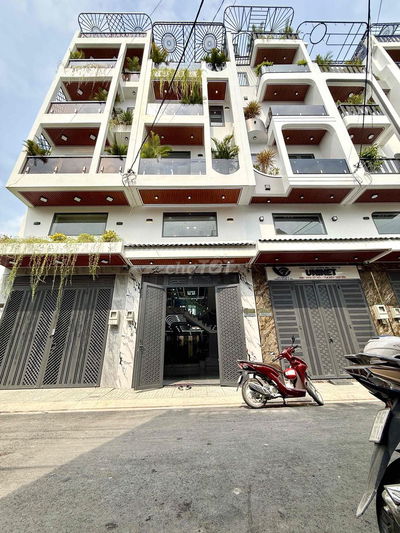 Nhà bên trường học và UBP, DT:4x20M, Lửng, 3 Lầu, 4PN, P.thờ