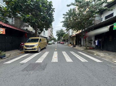 NHÀ MẶT TIỀN, TÂN PHÚ, DT: 37m, KHU HỌ LÊ, SỔ HỒNG, GIÁ 4,8 TỶ