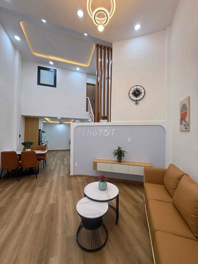 nhà trẹt lầu hẻm thông ô to p15 tân bình