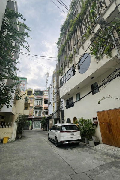 BÁN NHÀ HẺM XE HƠI 7A THÀNH THÁI QUẬN 10🔸NGANG 12X5M, 5 TẦNG🔸12.3 TỶ