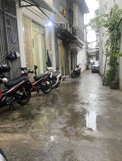 SÁT HẺM XE HƠI NGUYỄN THỊ THẬP - 56M2 - 2 PHÒNG NGỦ - NHỈNH 5Đ