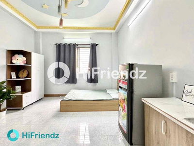 SIÊU PHẨM PHÒNG CÓ CỬA SỔ FULL NỘI THẤT RỘNG RÃI Ở ÂU CƠ LẠC LONG QUÂN