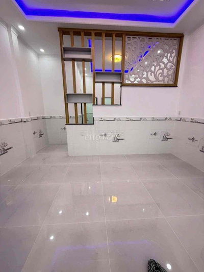 chính chủ cần bán nhà hẻm xe hơi.