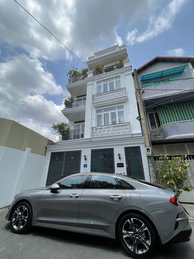 CHỦ ĐI ĐỊNH CƯ - CHO THUÊ GẤP NHÀ 4 LẦU PHÒNG - NHẬN NHÀ NGAY- CÓ PCCC