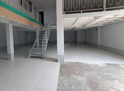 Kho diện tích 200m2 ở Đường Gò Ô Môi cần cho thuê gấp đường cont
