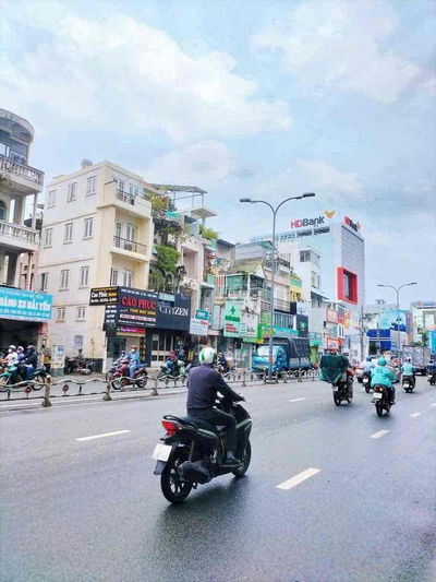 TÔI CẦN BÁN MẶT TIỀN KINH DOANH 40M-PHAN ĐĂNG LƯU-THÔNG PHAN XÍCH LONG