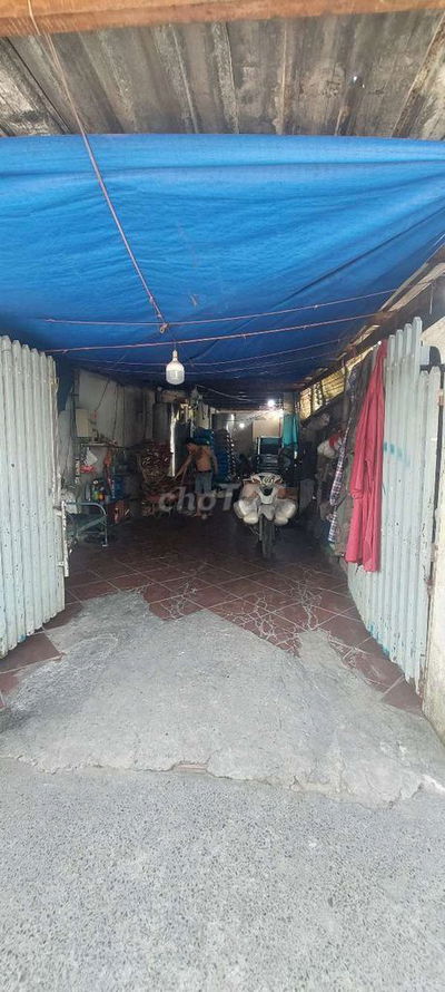 NHÀ XƯỞNG CHO THUÊ 8X24 - PHAN VĂN HỚN - BÀ ĐIỂM - 10 TRIỆU/ THÁNG