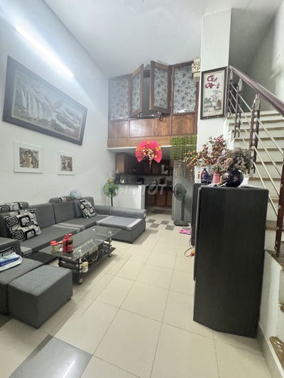 Chính chủ cần tiền bán nhà phố Ngọc Thụy, 56m2- 3T- sổ đẹp- 6.6 tỷ