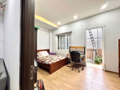 Phòng mặt tiền Lê Văn Khương, Quận 12. NVS riêng, có sẵn nội thất