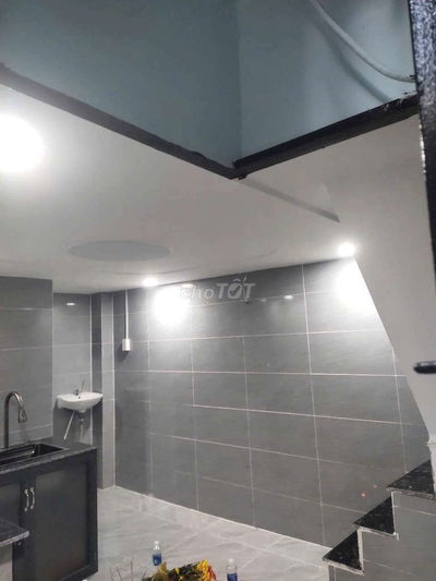 Bán nhà mới 3 tầng 2p ngủ,Đuòng lý thuòng kiệt,P Bảy Hiền,hcm,1ty75