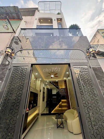 Nhà Gò Vấp, gần Làng Hoa, 54,8m2, 4 tầng, 4 phòng ngủ, chỉ 5,95 tỷ, TL