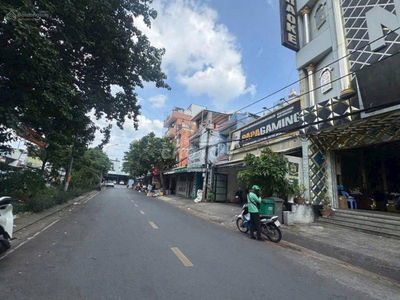 Mặt tiền kinh doanh gần chợ tân hương