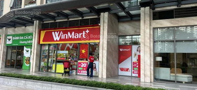 Bán shop chân đế mặt sảnh Pr3, view hồ, diện tích nhỏ 46,4m2, 9,39 tỷ. Dòng tiền 55tr/tháng