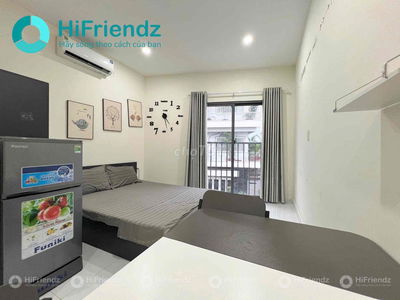 Căn hộ ban công lê văn việt