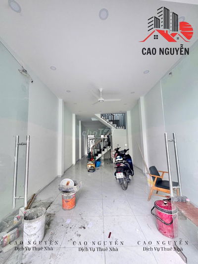 Nhà Mới Xây, 3 Lầu 5 Phòng Ngủ Đường rộng 15m, Đường Mã Lò