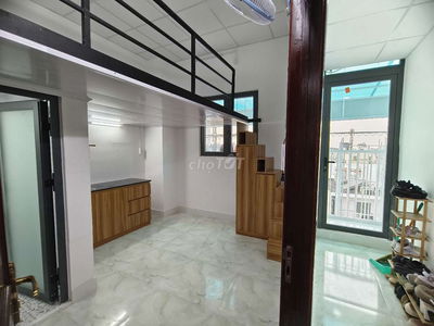 Duplex Đầy đủ nội thất - Thang máy - Mới 90% - Nguyễn Súy - Chính chủ