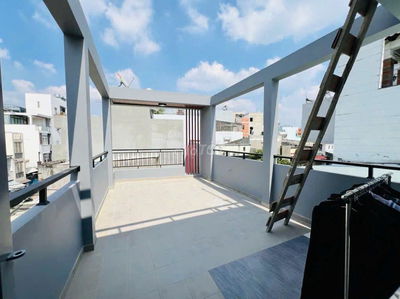 Tô Hiệu, Chợ Hiệp Tân, 1Trệt 2Lầu, 4x18m, Nhà Đẹp Ở Liền, Oto Vô Nhà