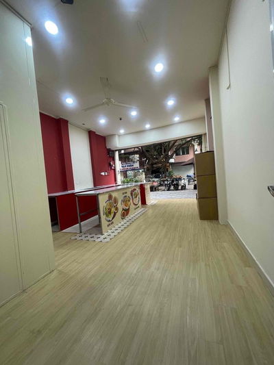 mặt bằng kinh doanh hoặc văn phòng