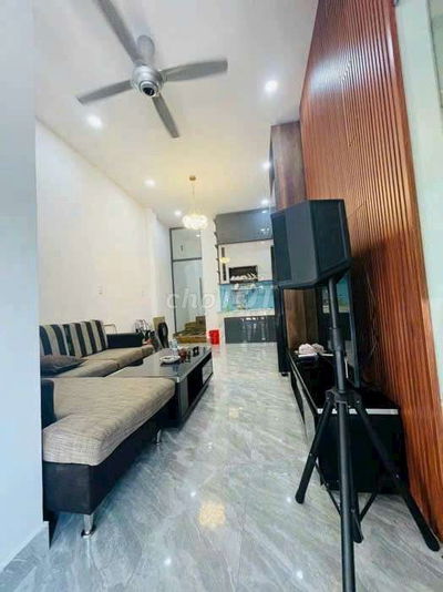 Nhà Mặt Tiền Âu Dương Lân 4 Tầng Kinh Doanh Tốt Q8