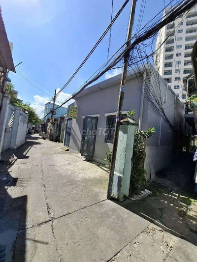 NHÀ CẤP 4 CĂN GÓC 2MT_HXH _ PHẠM VĂN ĐỒNG PHƯỜNG 3 GÒ VẤP - 76M2