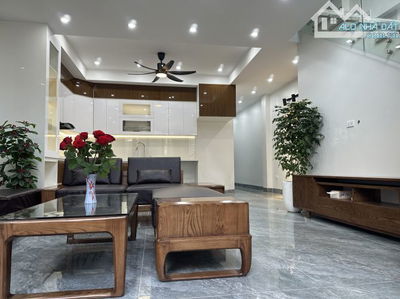 Bán nhà 80m x 3 tầng Ngũ Hiêp. Full nội thất. Xem là mê. Chỉ 6.x ty