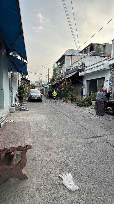 HẺM 4M  - BÌNH LONG - NỞ HẬU 40M2