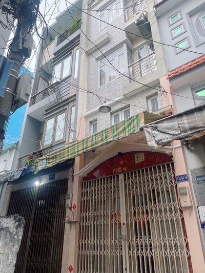 BÁN GẤP NHÀ CẤP 4 QUẬN 11-43M2-GẦN VÒNG XOAY LÊ ĐẠI HÀNH-5.4 TỶ TL