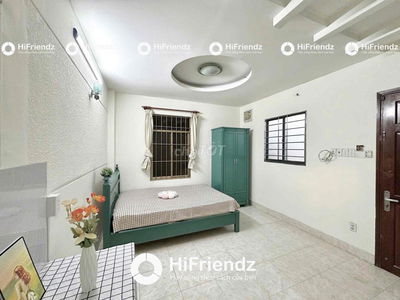 TRỐNG STUDIO FULL NỘI THẤT -CÓ THANG MÁY - CỬA SỔ - GẦN AEON TÂN PHÚ