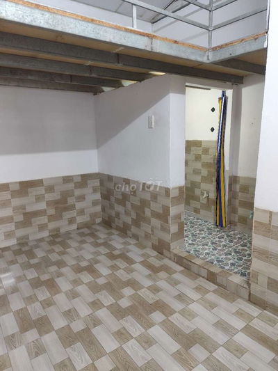 Phòng 16m2 đẹp 413 Lê Văn Qưới Bình Tân có gác - an ninh - sạch sẽ