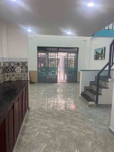 nhà nguyên căn hxh 6m tiện kinh doanh 9tr /th