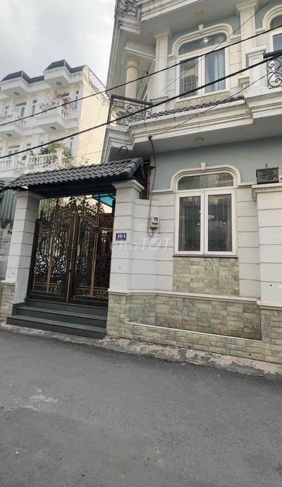 Cho thuê Biệt Thự Nhà nguyên căn riêng biệt full nội thất mới 100%