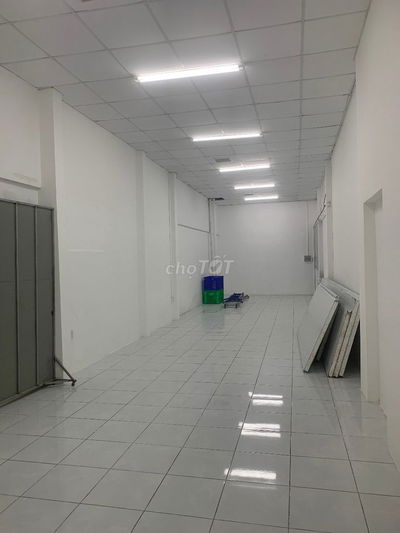 CHO THUÊ KHO & VĂN PHÒNG - NGAY MẶT TIỀN CỘNG HÒA