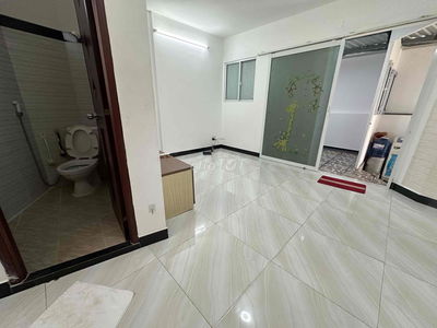 Phòng quận 3 điện tích lớn mới toanh