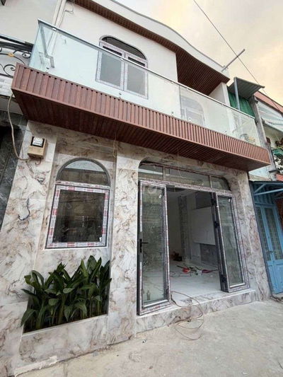 Bán Nhà Mới - Full Nội Thất - Thích Hợp Gia Đình Nhỏ Ở