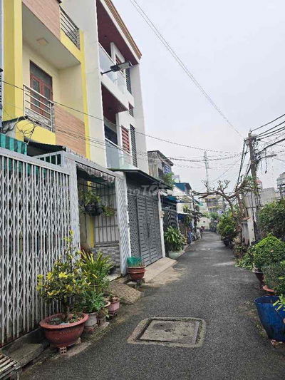 Nhà Bình Tân130m2 , 7PN , Lê đình cẩn , Q bình tân