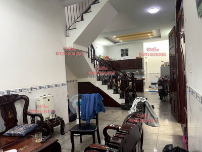 Bán Nhà Hẻm Trung Tâm, Gần Trường/Bệnh Viện, Vị Trí Vàng, Giá Tốt!