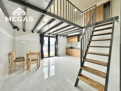 Cho thuê phòng gác, S= 30m2, ngay đường Lê Văn Việt, ngã tư Thủ Đức