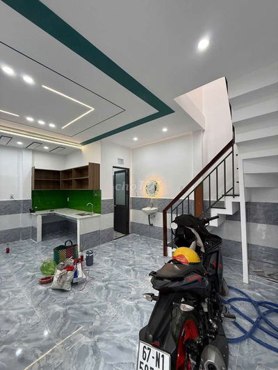 Nhà đẹp giá rẻ ngay xuân thới đông,TVM.