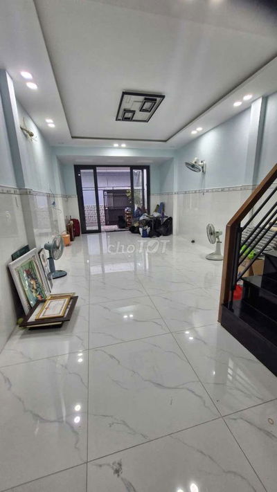 Nhà gần trường Nguyễn Du- 1 trệt 1 lầu