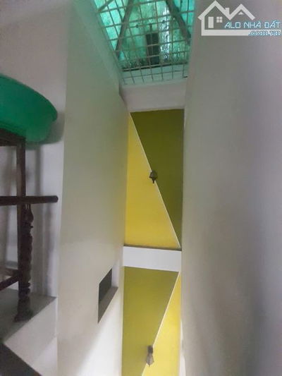 Rẻ nhất khu vực !! Mặt tiền Ca Văn Thỉnh  _ Sát 3 Trường ĐH _ 75M², 3 Tầng _ Giá 7.9 Tỷ