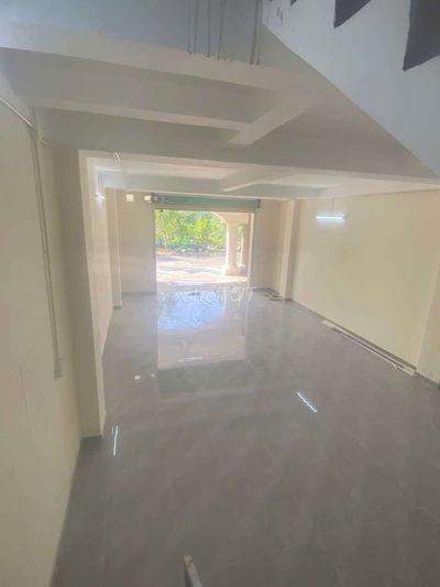 Nhà Làm Kho 350m2 sàn trống , 3 Lầu , khu dân cư khang an q9