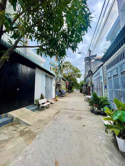 CHO THUÊ NHÀ Đường LÒ LU 6trieu/1thánh 65m2 2PN Q9