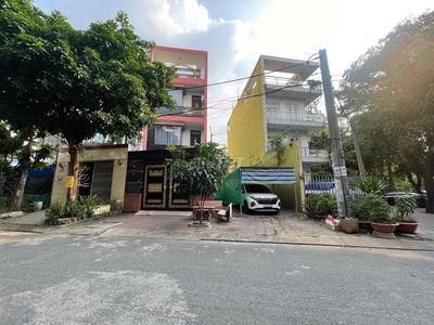 Lô Đất MTNB khu Ao Sen sát công viên dt 5x23.5m giá 12 tỷ