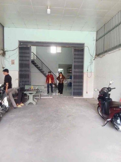 Kho xưởng sẵn 3 pha, mặt tiền 150m2 (6x25) đường xe cont, 2pn 2wc