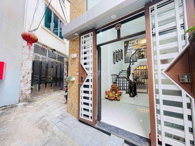 Chính chủ bán nhà Lô Góc Bằng Liệt - 45M² 5 Tầng 30M ra oto tránh nhau