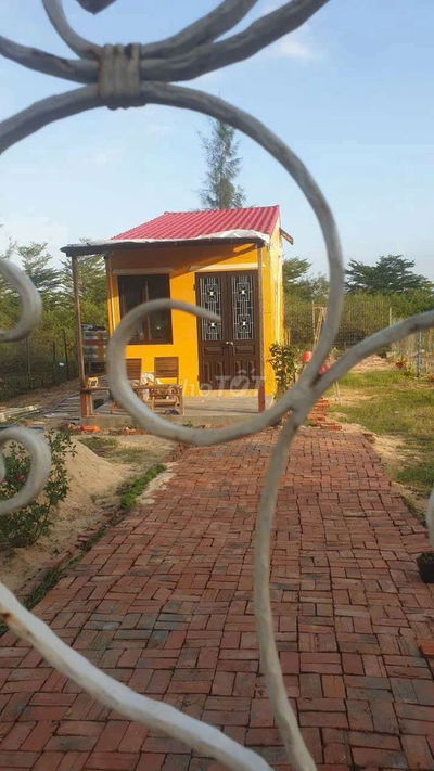 🇻🇳 CHO THUÊ NHÀ SÂN VƯỜN 200M2: ĐƯỜNG DŨNG SĨ ĐIỆN NGỌC - KỀ BIỂN