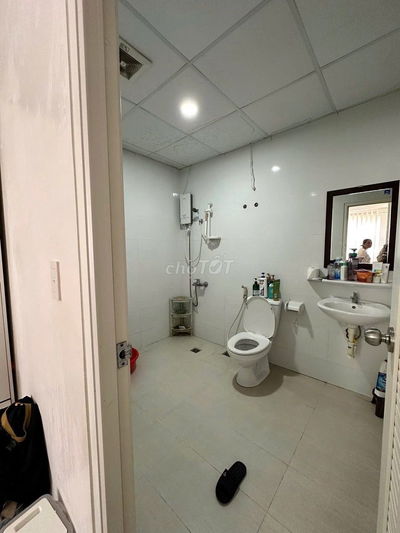 C/c IDICO, 262 Luỹ Bán Bích, TP: 70m2, 2PN, 2WC, Nhà sẵn, 8tr/tháng.