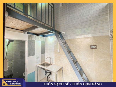 TRỐNG 1 PHÒNG NGAY CÂY XĂNG LÊ VĂN VIỆT