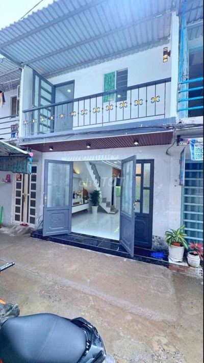 BÁN NHÀ QUẬN 8 1Ty250 SỔ HỒNG RIÊNG 40M², HẺM XE BA GÁC 3M TPHCM