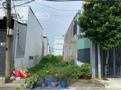 100m2 full thổ hết giá 550tr khu vực tt củ chi mặt tiền hoáng bá huân